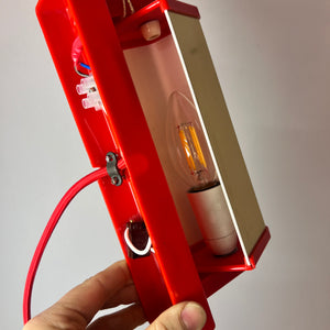 Wandleuchte rot gold von Lyfa