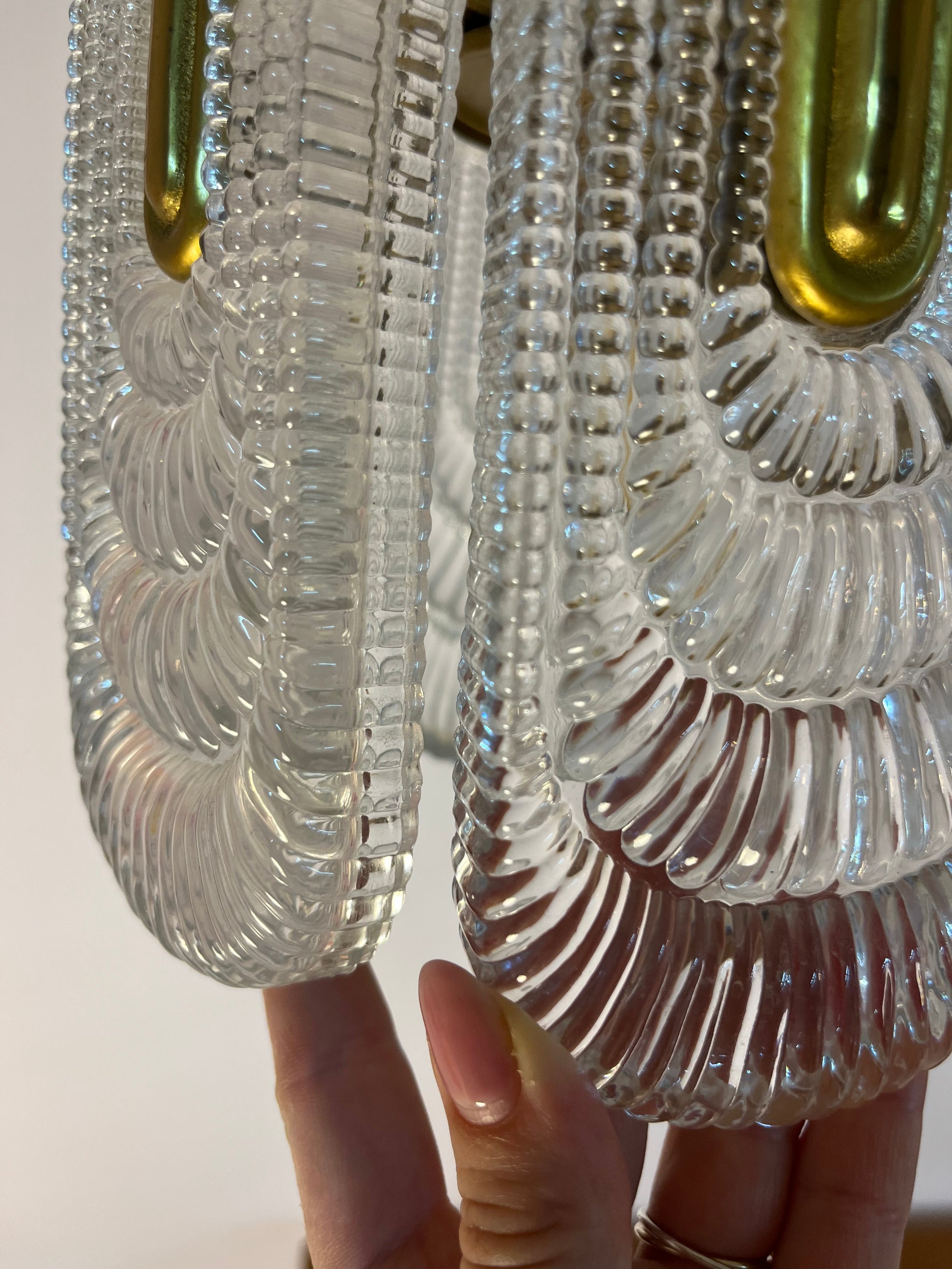 Kleiner Lilien Kronleuchter Glas Messing aus Deutschland