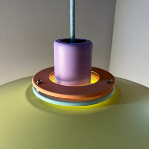 Lamellenlampe neu lackiert flieder gelb mint aus Dänemark
