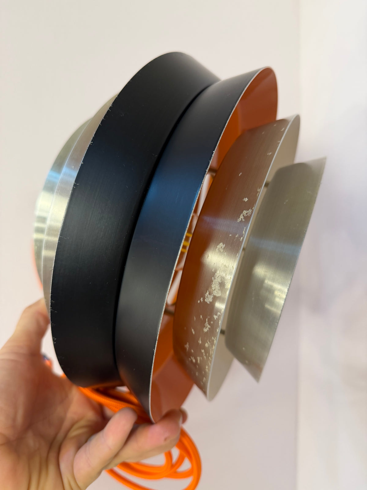 Lamellenlampe Trava silber schwarz orange von Carl Thore für Granhaga