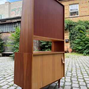 Schrank mit Klappfächern & Vitrine von VEB Möbelindustrie Halle