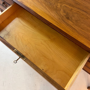 Schreibtisch mit Messinggriffen aus Dänemark