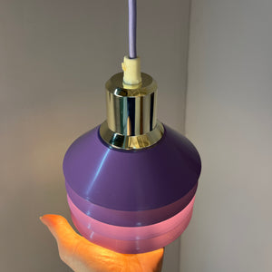 Lamellenlampe Modell Siam lila silber von Design Light
