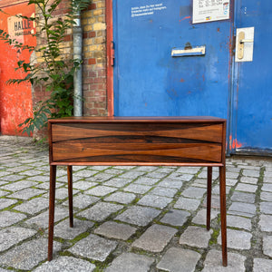 Beistelltisch Modell 6835  Palisander von Rimbert Sandholt für Glas & Trä