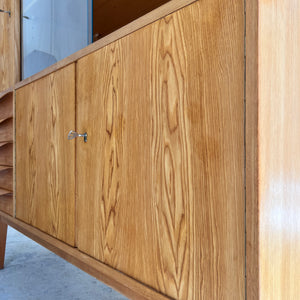 Highboard / Wohnzimmerschrank Typ 602/G Esche von Hellerau aus 1959