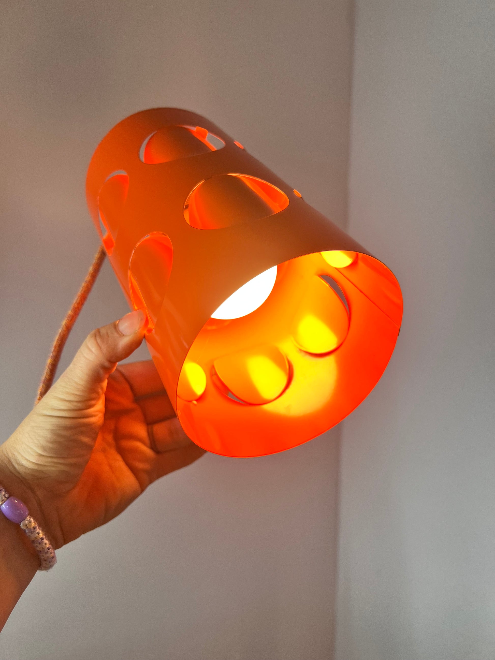 Hängelampe orange Metall von Raak Amsterdam
