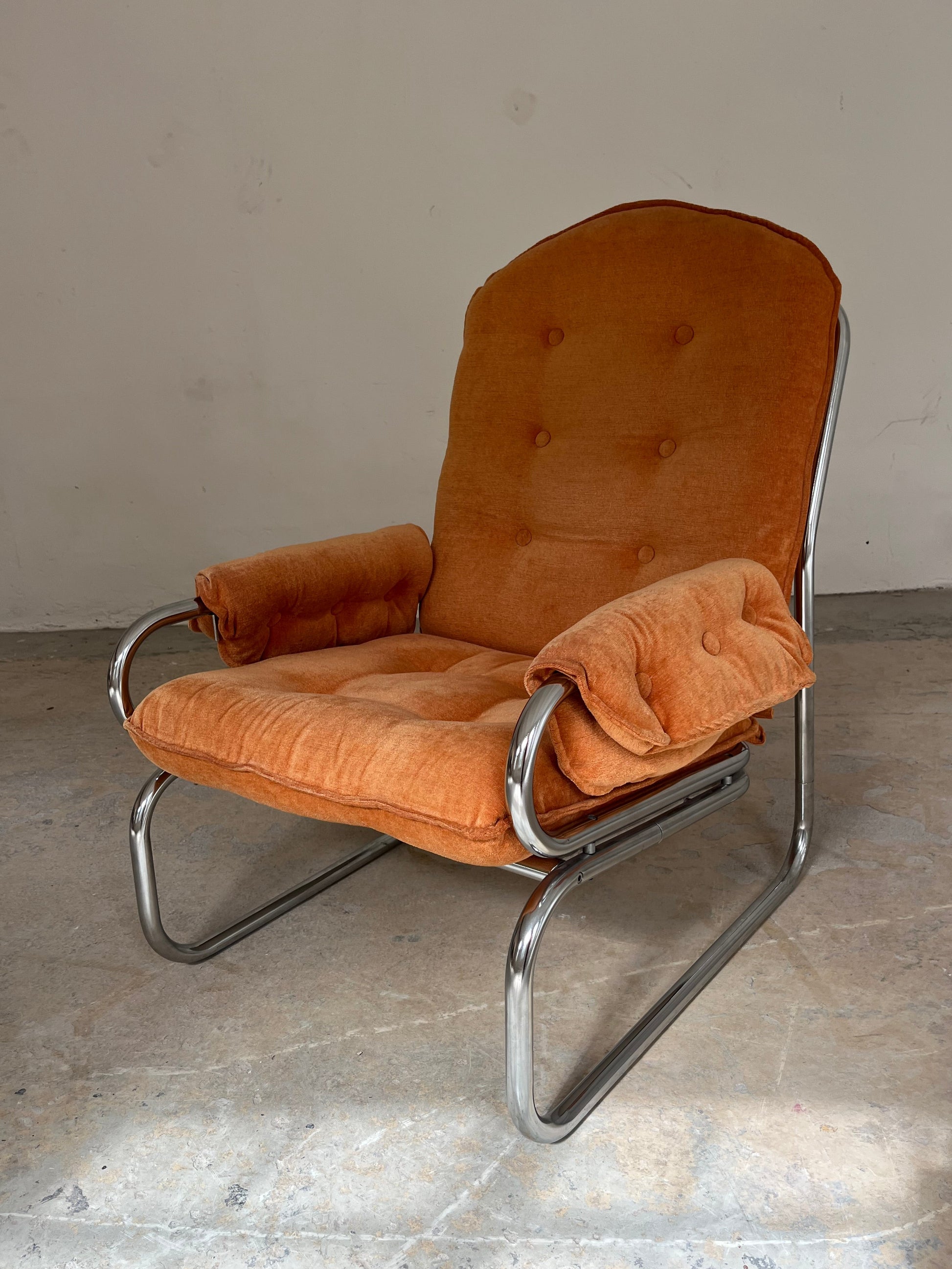 Sessel Halina orange Chrom von Hellerau