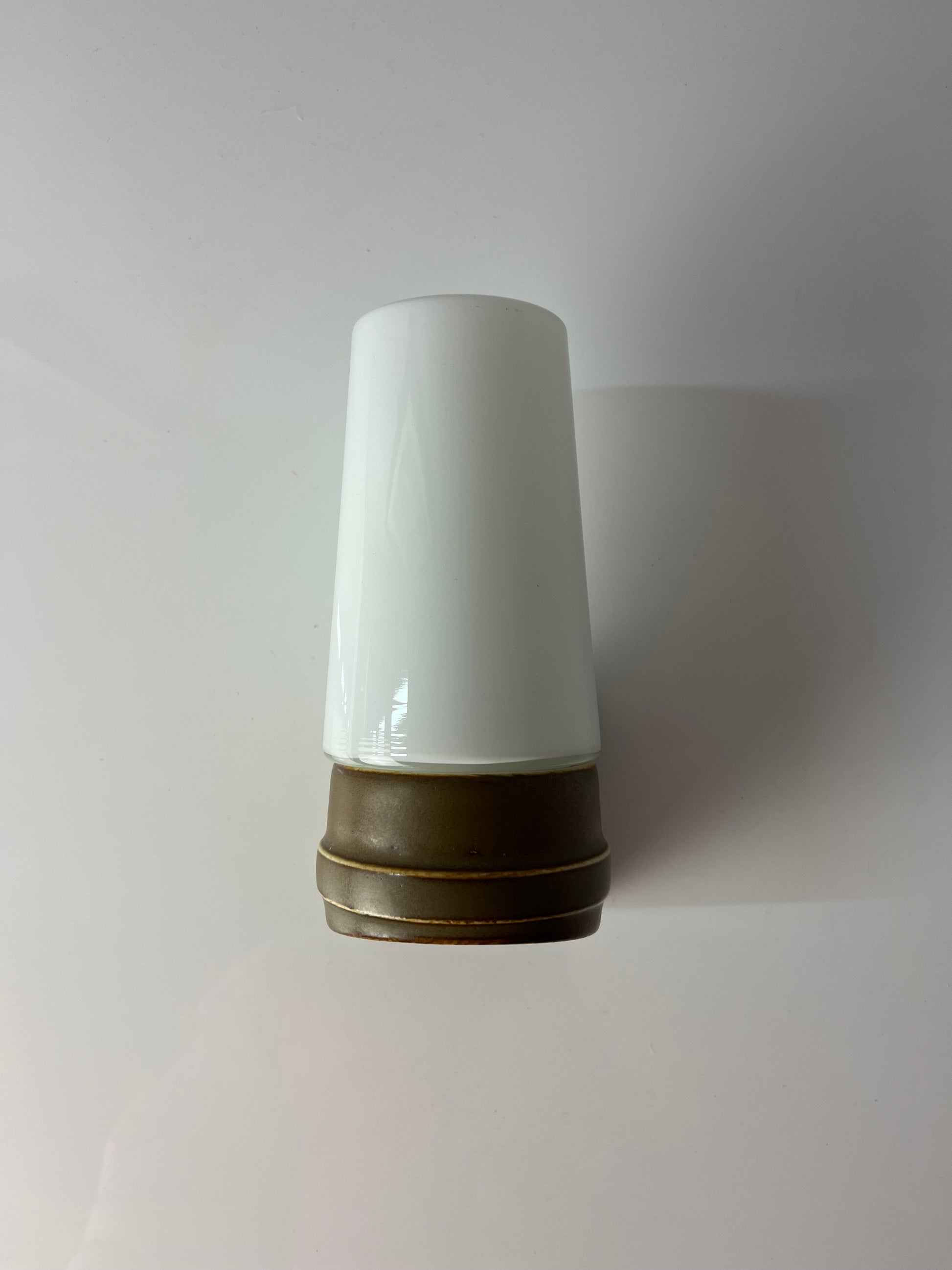 Wandlampe Modell 6080 ocker von Sigvard Bernadotte für Ifö