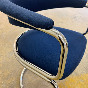 Freischwinger blau Chrom neu gepolstert