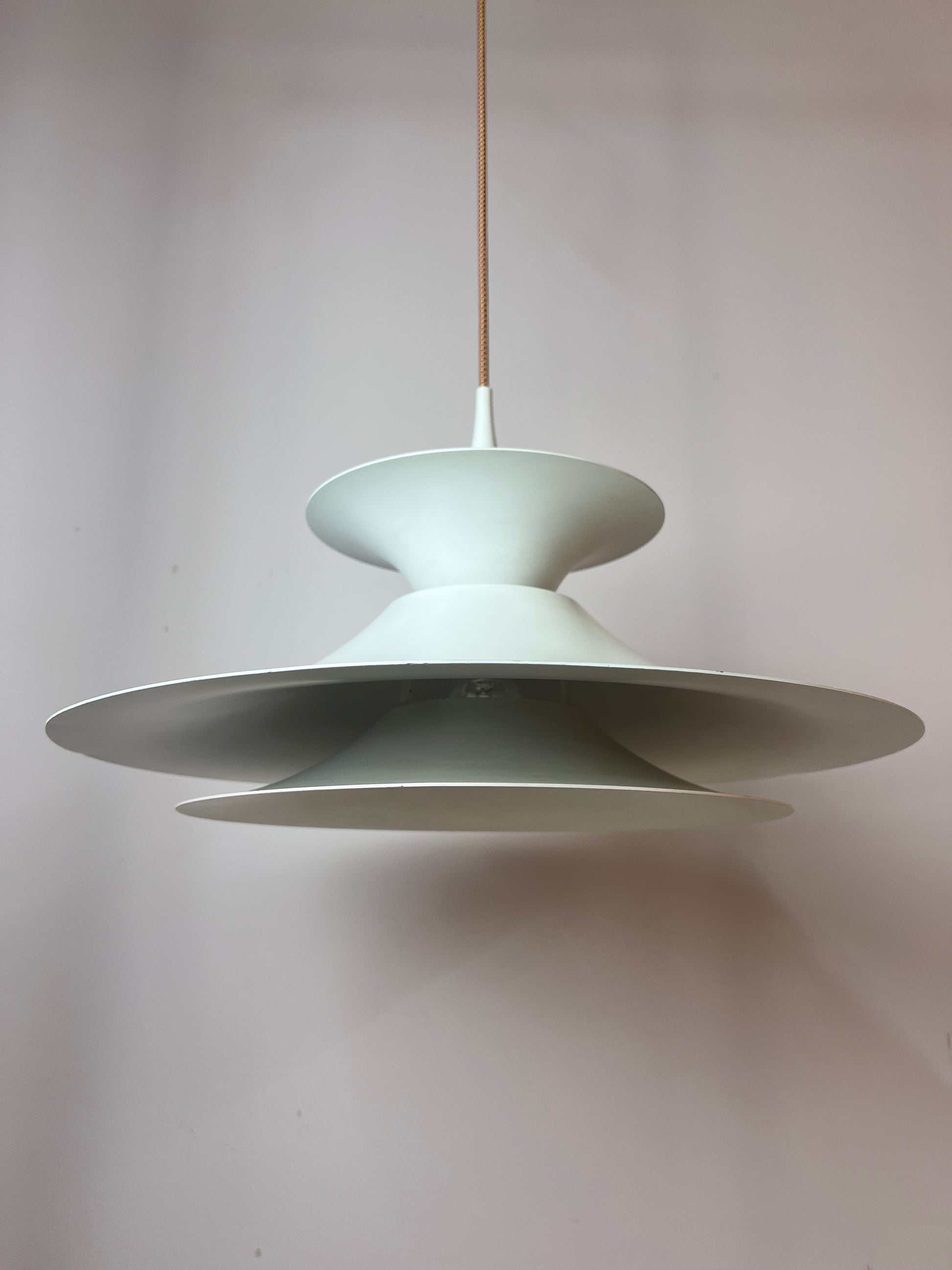 Lamellenlampe 'Radius' weiß von Erik Blaslev für Fog & Mørup