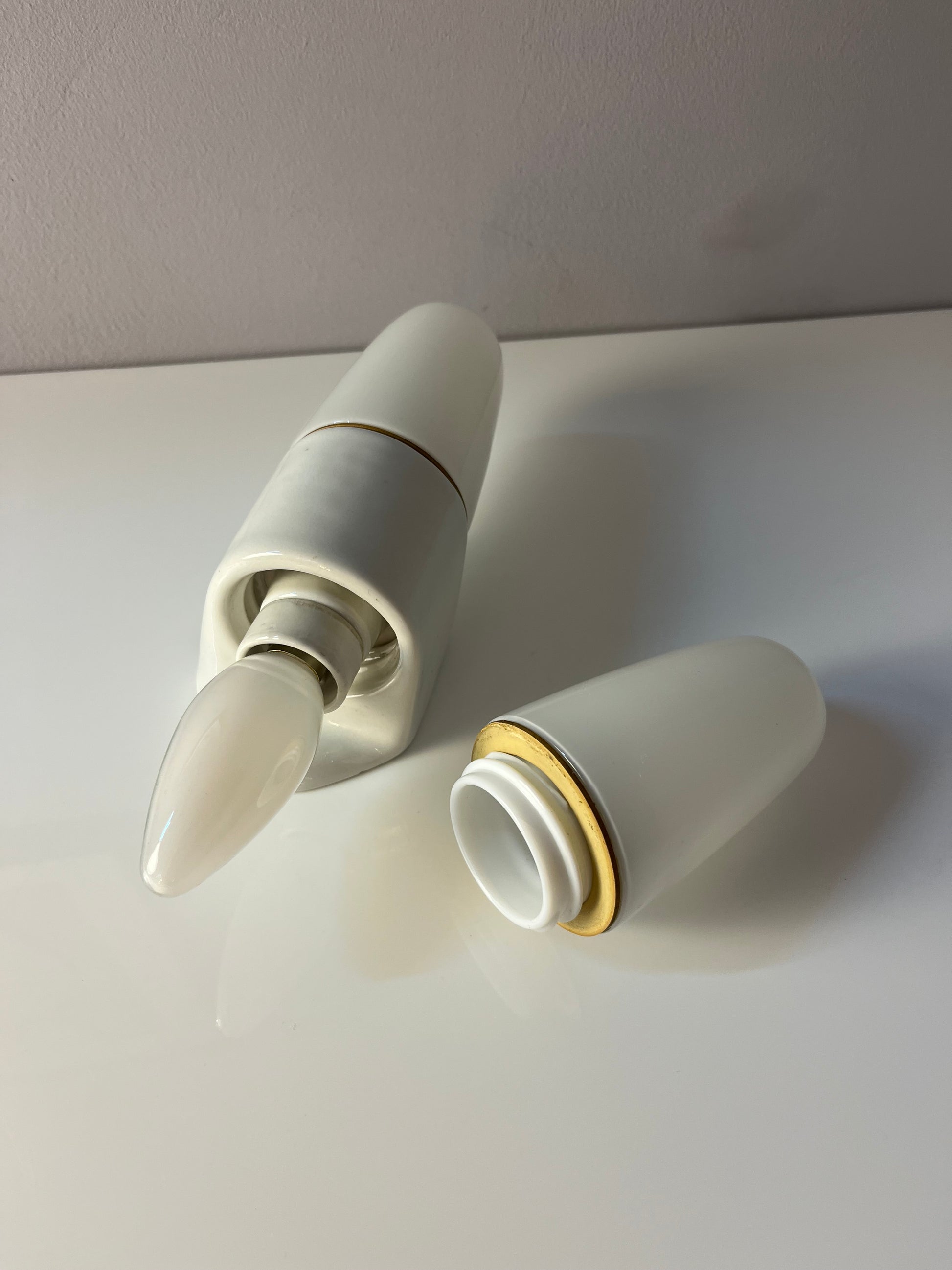 Wandlampe Modell 6068 weiß von Wilhelm Wagenfeld für Lindner