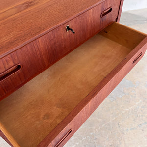 Kommode Teak mit Schloss aus Dänemark