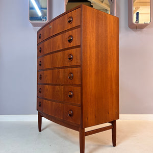 Kommode mit gerundeter Front Teak aus Dänemark