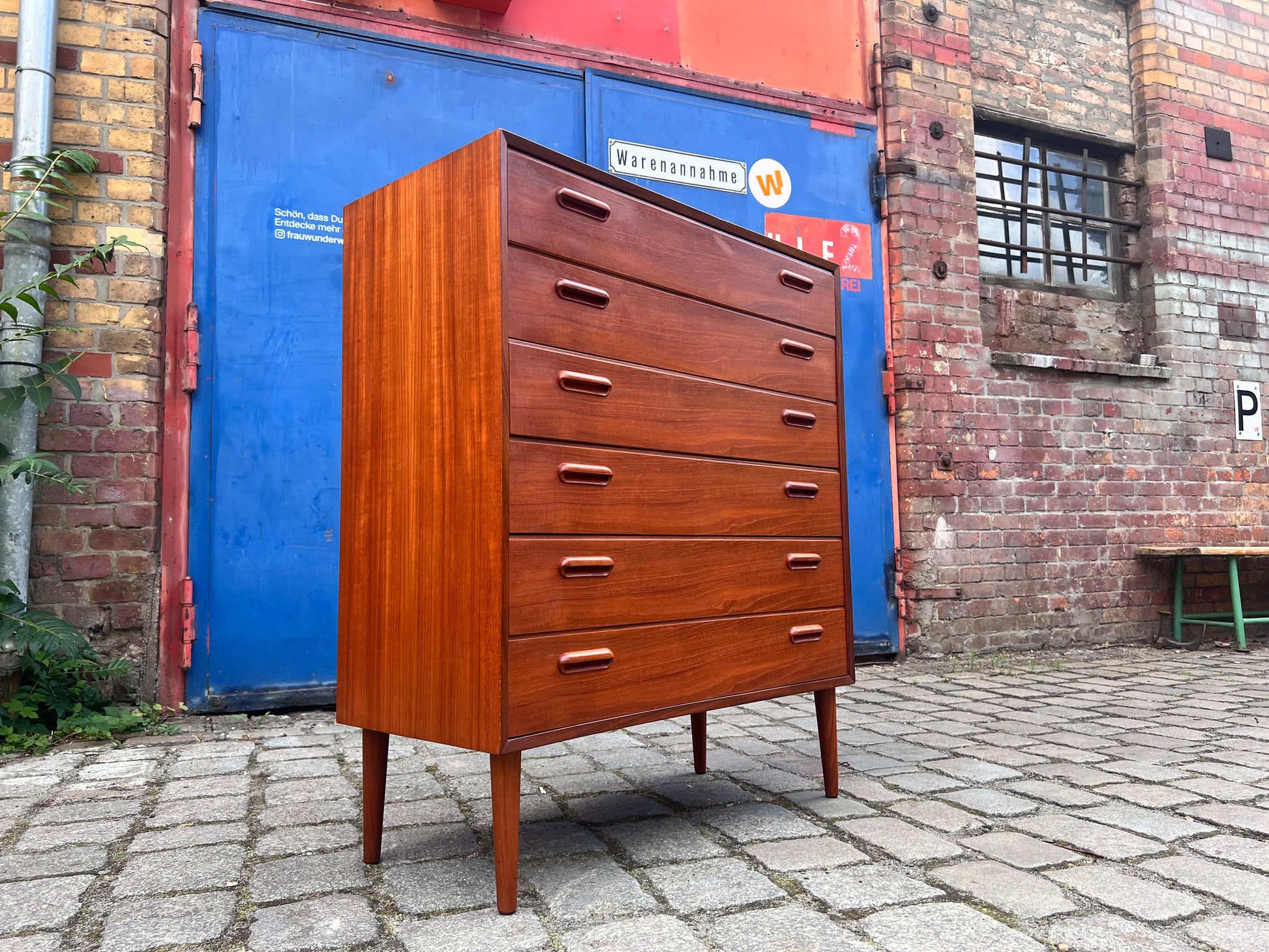 Breite Kommode Teak zugeschrieben Borge Mogensen
