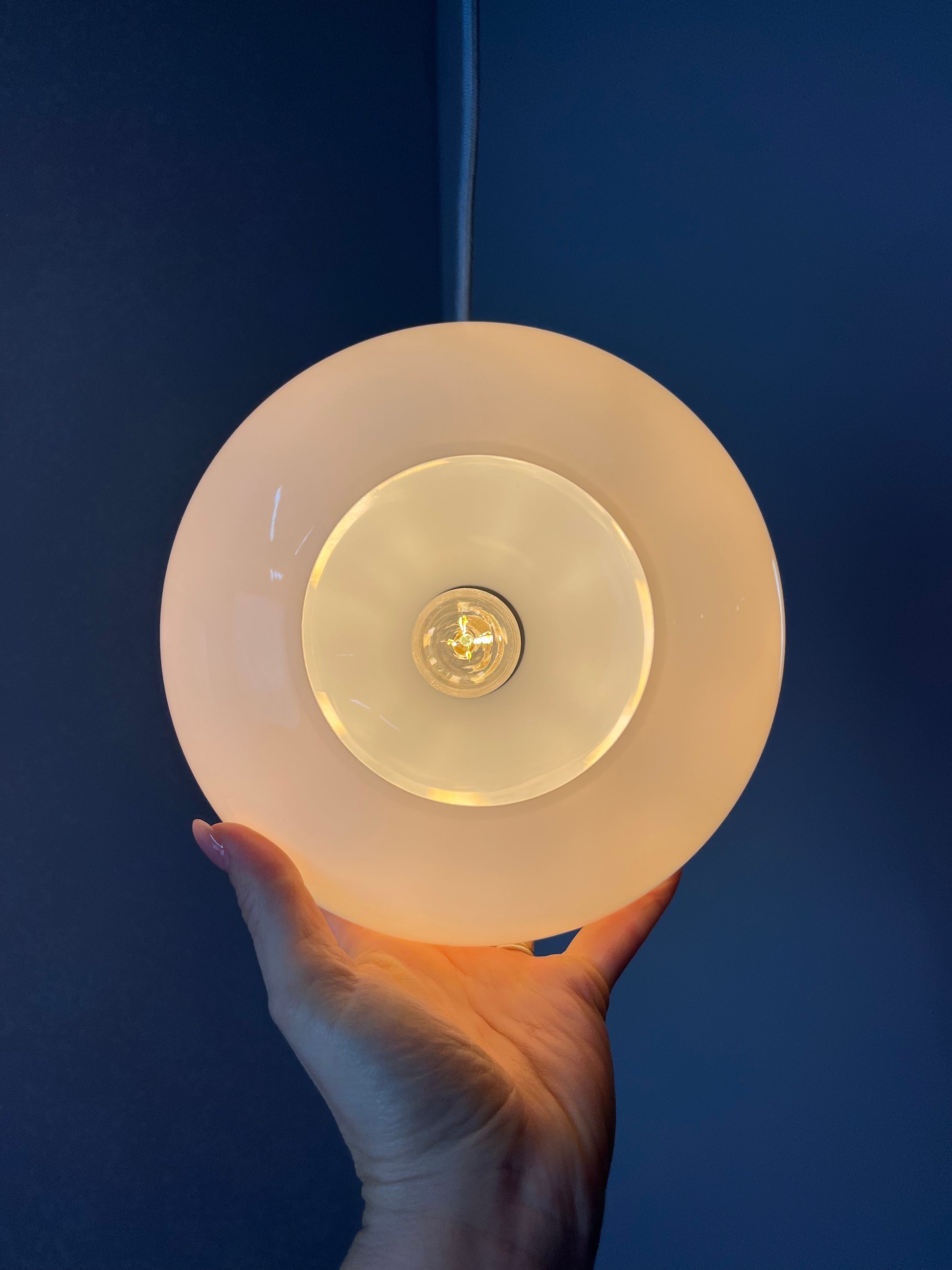 Hängelampe weiß Glas Chrom