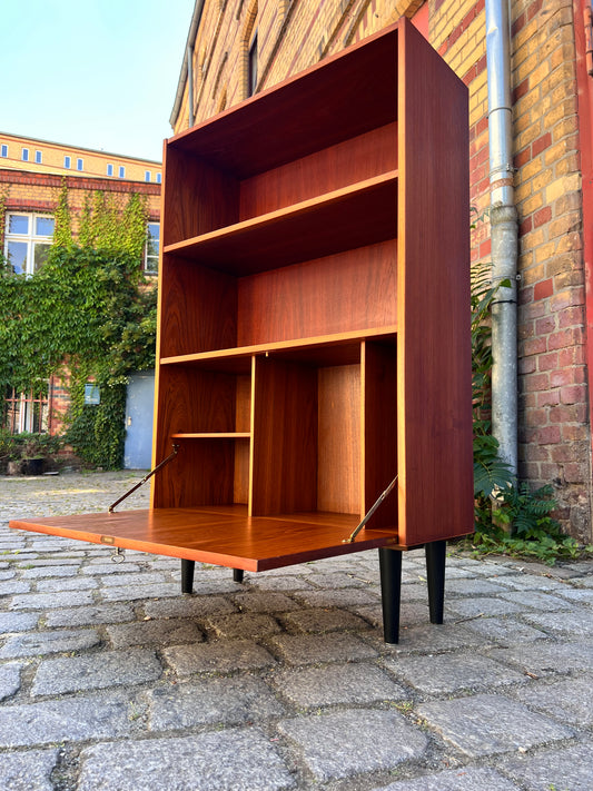 Regal Teak mit abschließbarem Fach