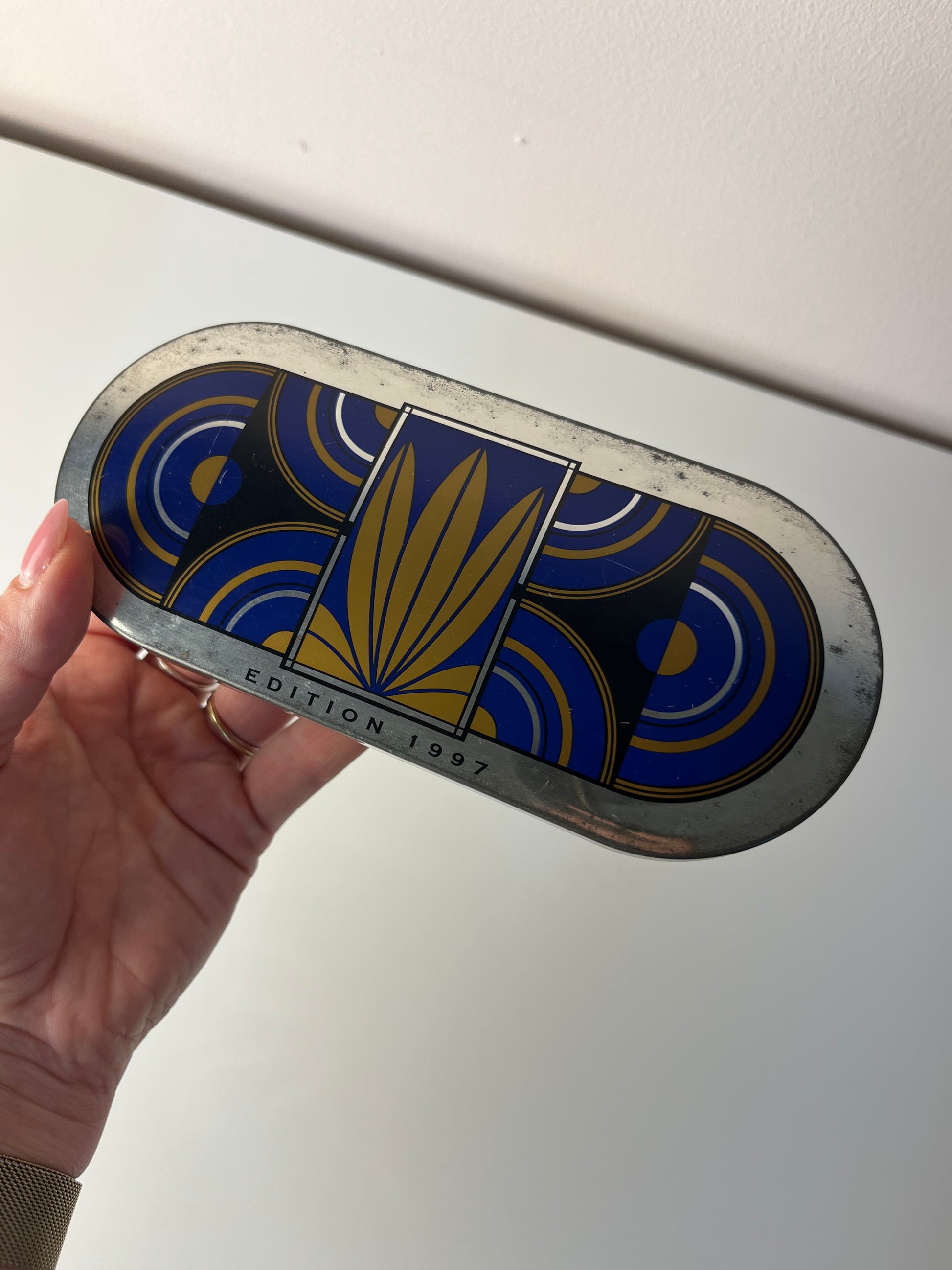 Tabak-Dose Edition 1997 schwarz blau Metall