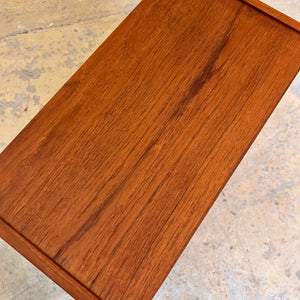 Kommode Teak mit runden Griffmulden aus Dänemark