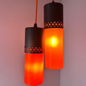 Hängelampe orange schwarz Kunststoff Metall