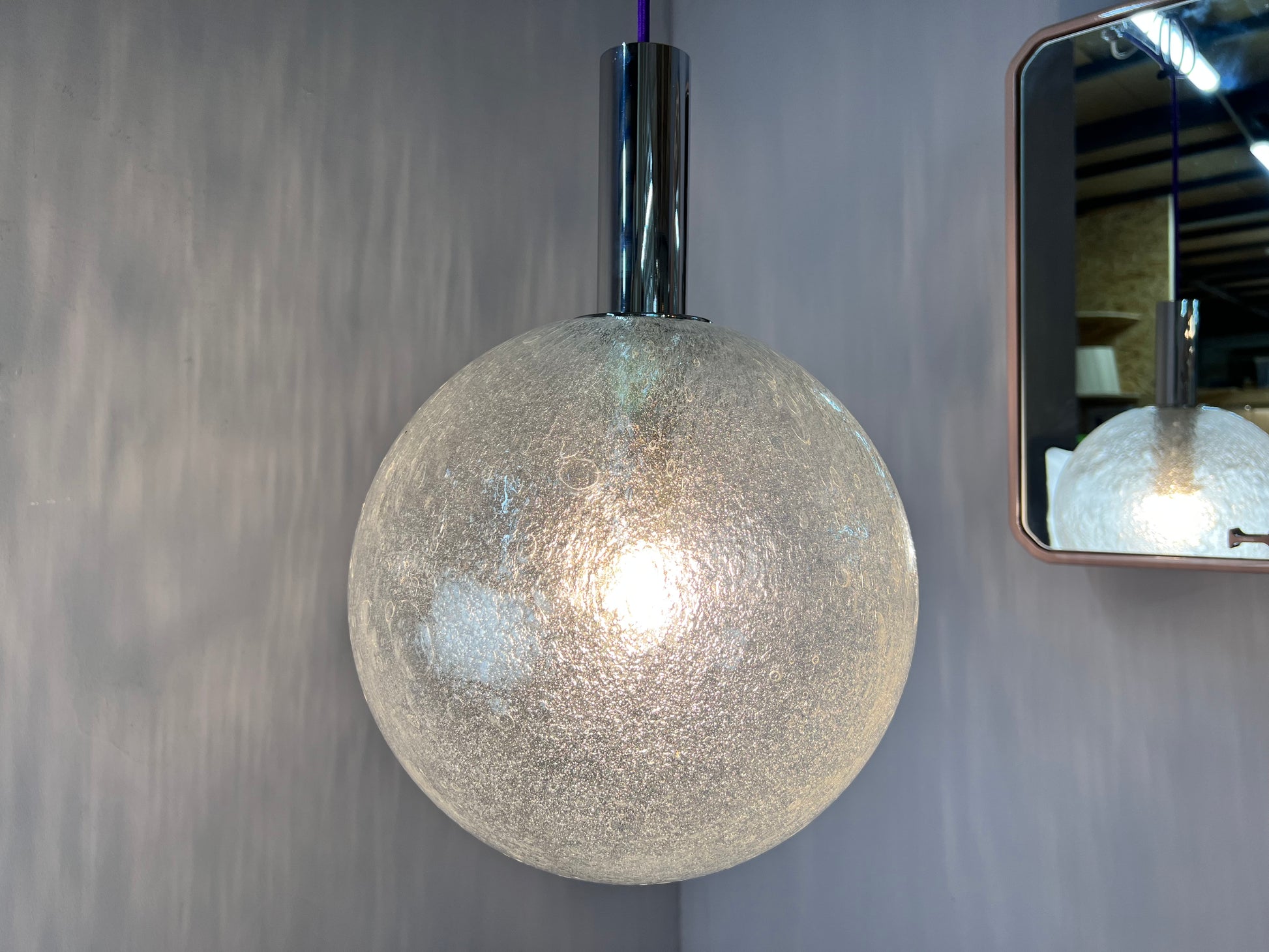 Hängelampe Größe L Einschlussglas Chrom von Doria