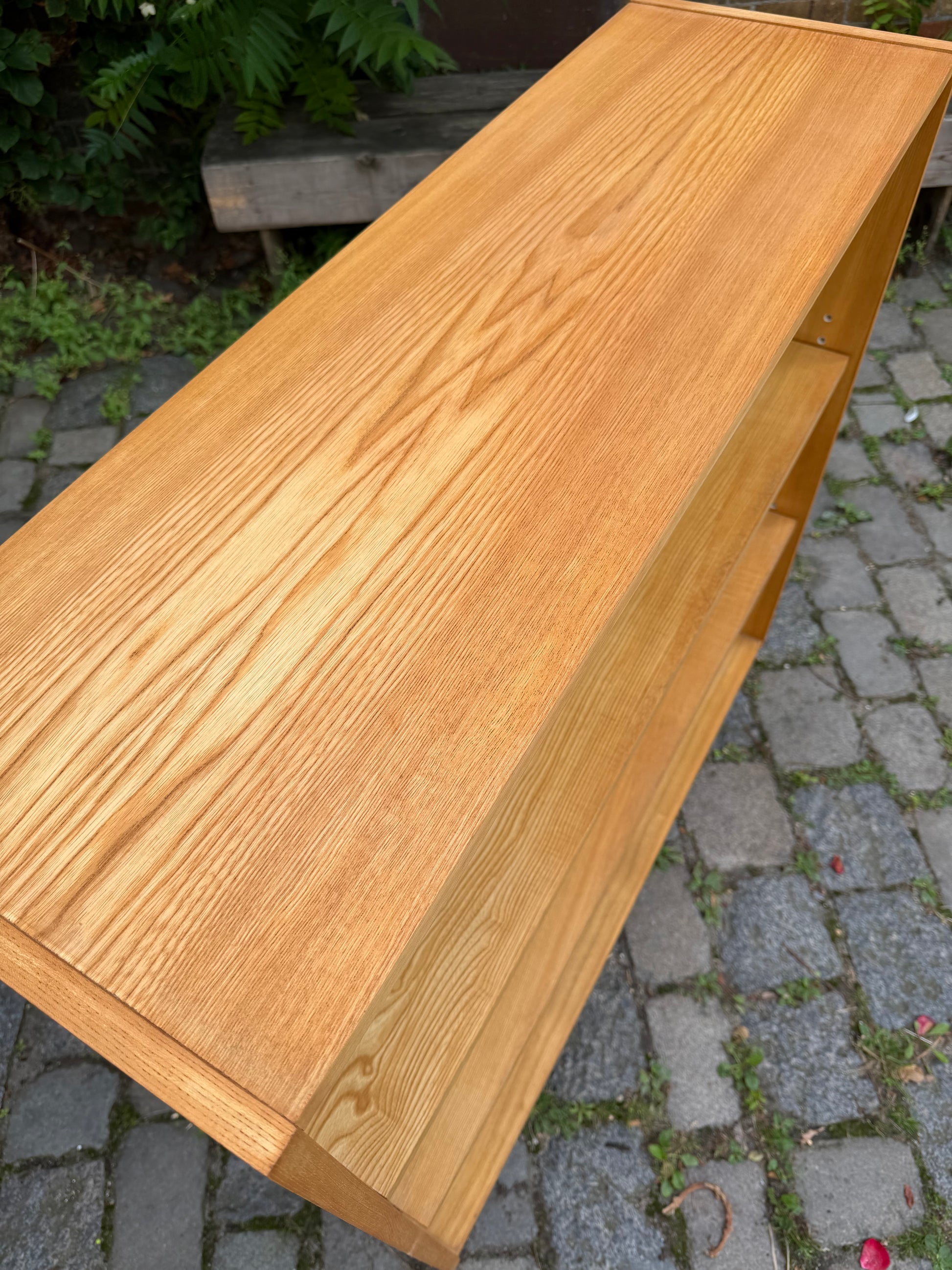 Regal Typ 470 Esche mit neuen Chromfüßen von Joachim Nebelung für Hellerau
