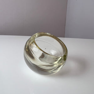 Kugelascher transparent Pressglas