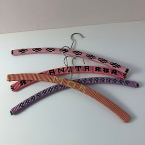 Set: 4x Kleiderbügel lila pink