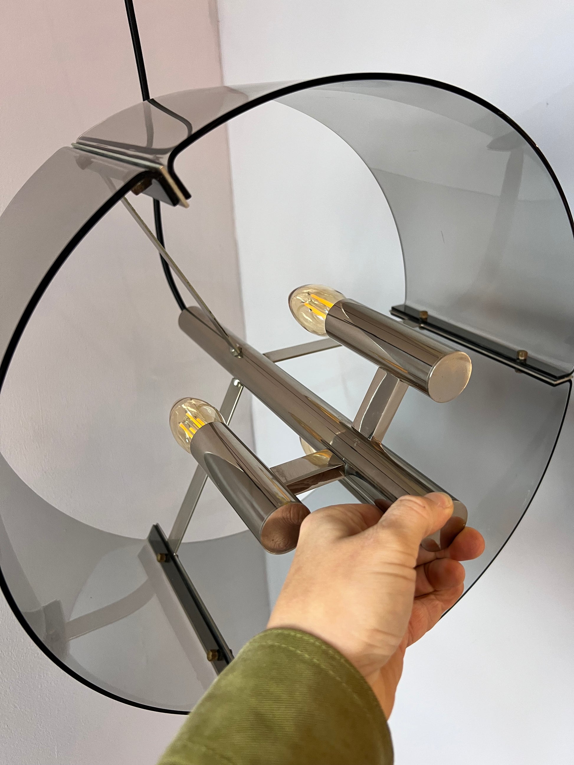 Hängelampe Chrom & Rauchacryl