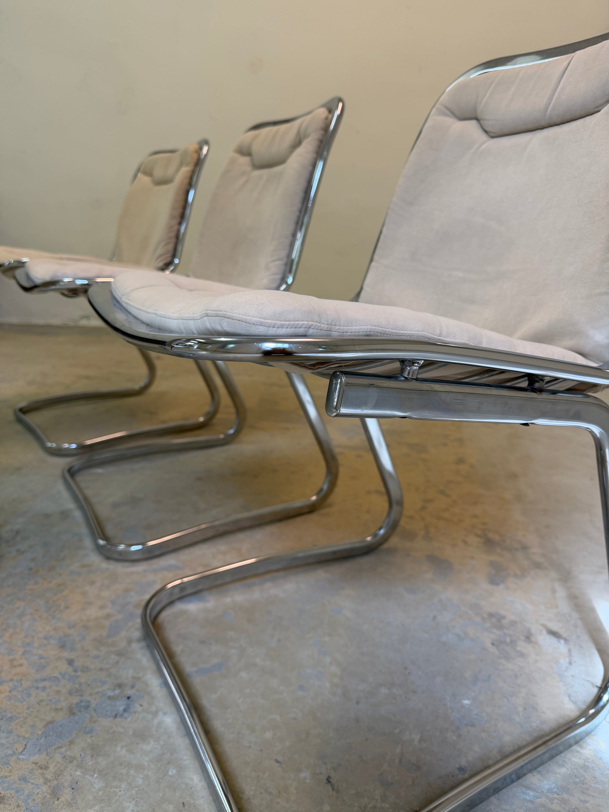 Set: 4x Freischwinger Chrom mit Sitzpolster creme von Gastone Rinaldi für Rima