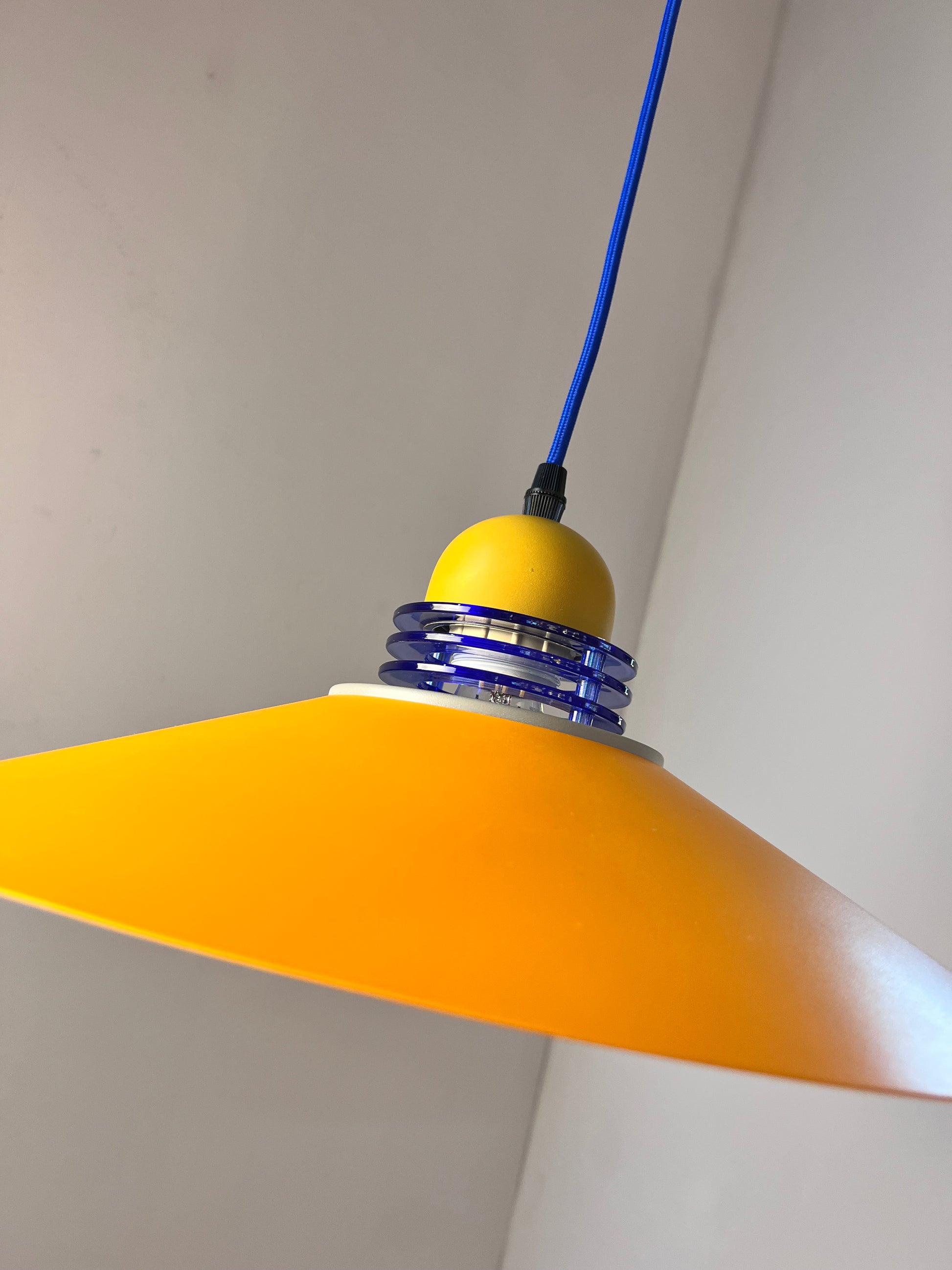 Hängelampe neu lackiert orange blau aus Dänemark