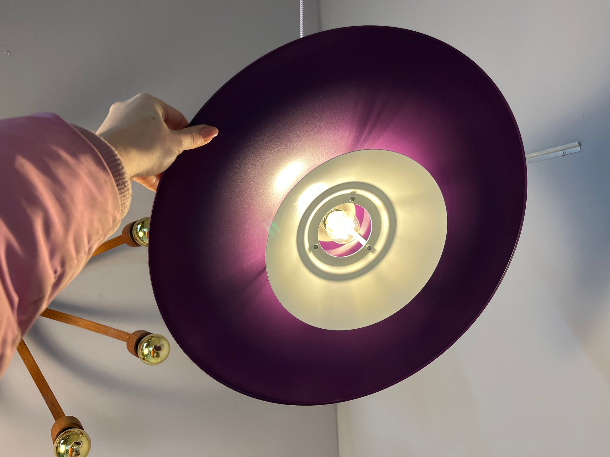 Trichterlampe lila flieder neu lackiert aus Dänemark