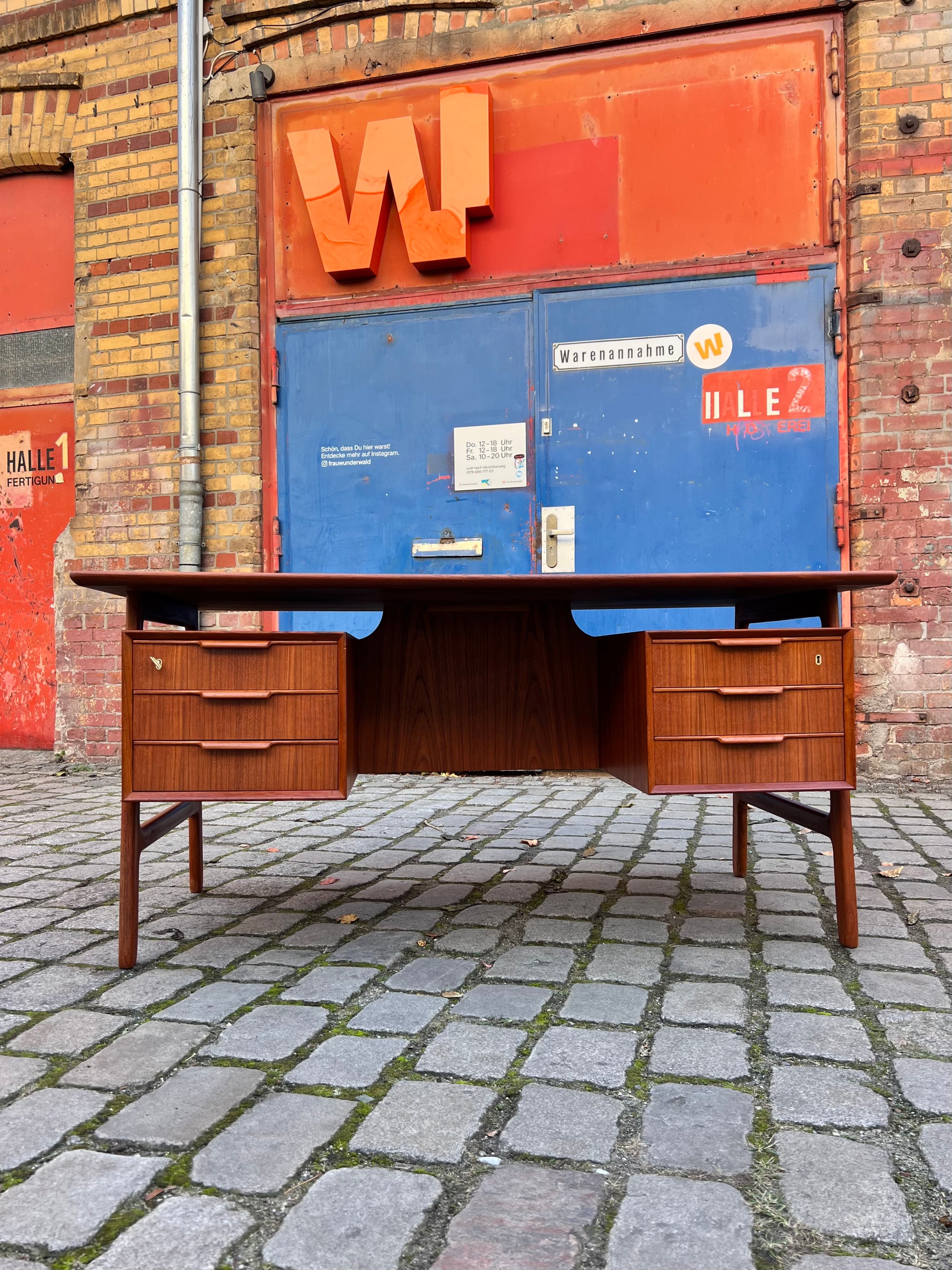 Freistehender Schreibtisch Modell 75 Teak von Gunni Omann für Omann Jun