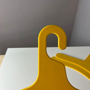 Set: 3x Kleiderbügel gelb