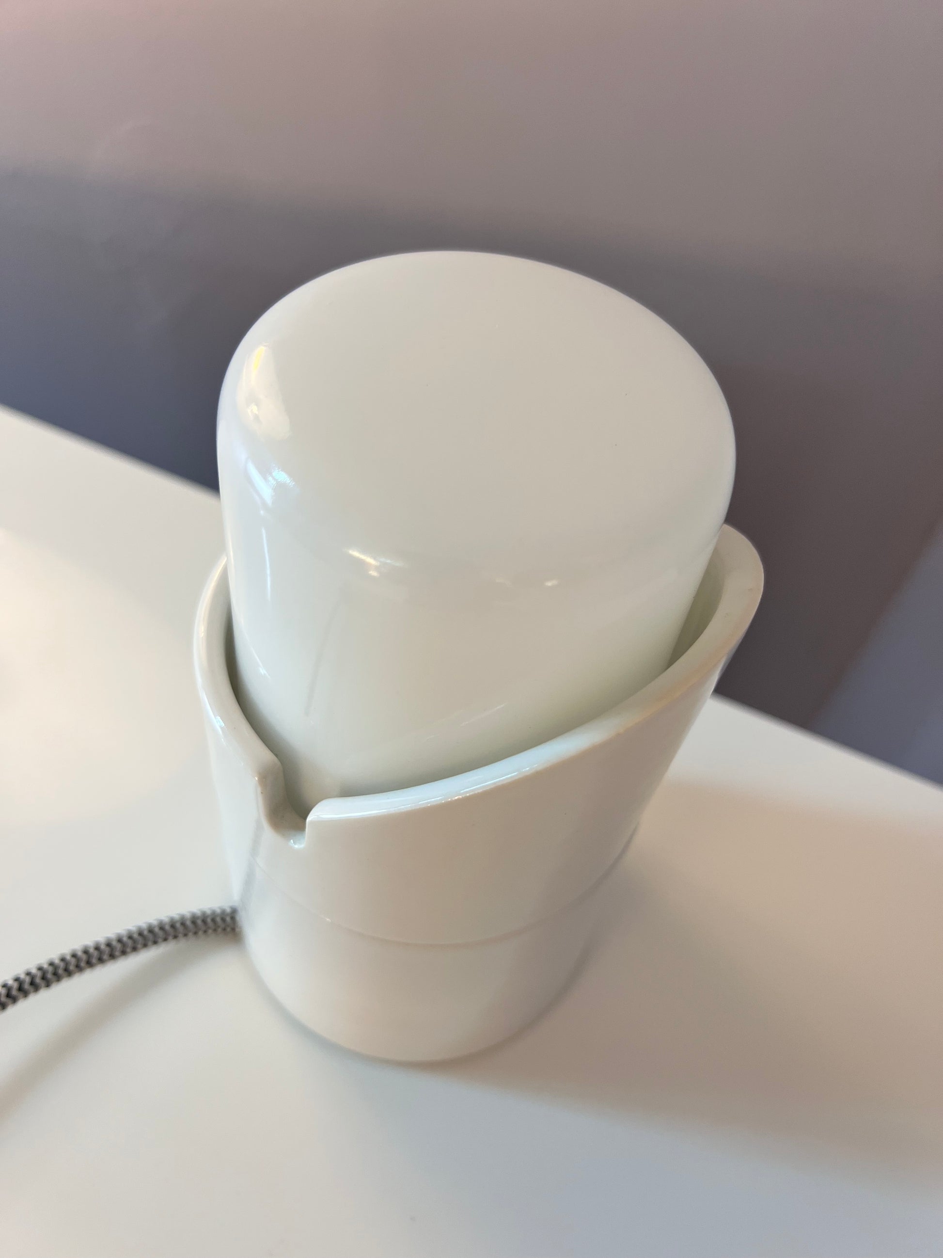 Wand-oder Tischlampe Modell 6050 weiß von Sigvard Bernadotte für Ifö