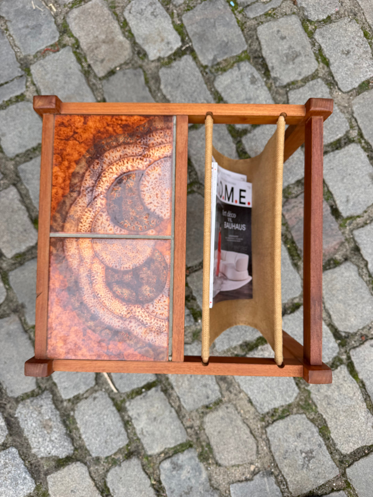 Beistelltisch Teak mit Zeitungsablage & Fliesen aus Dänemark