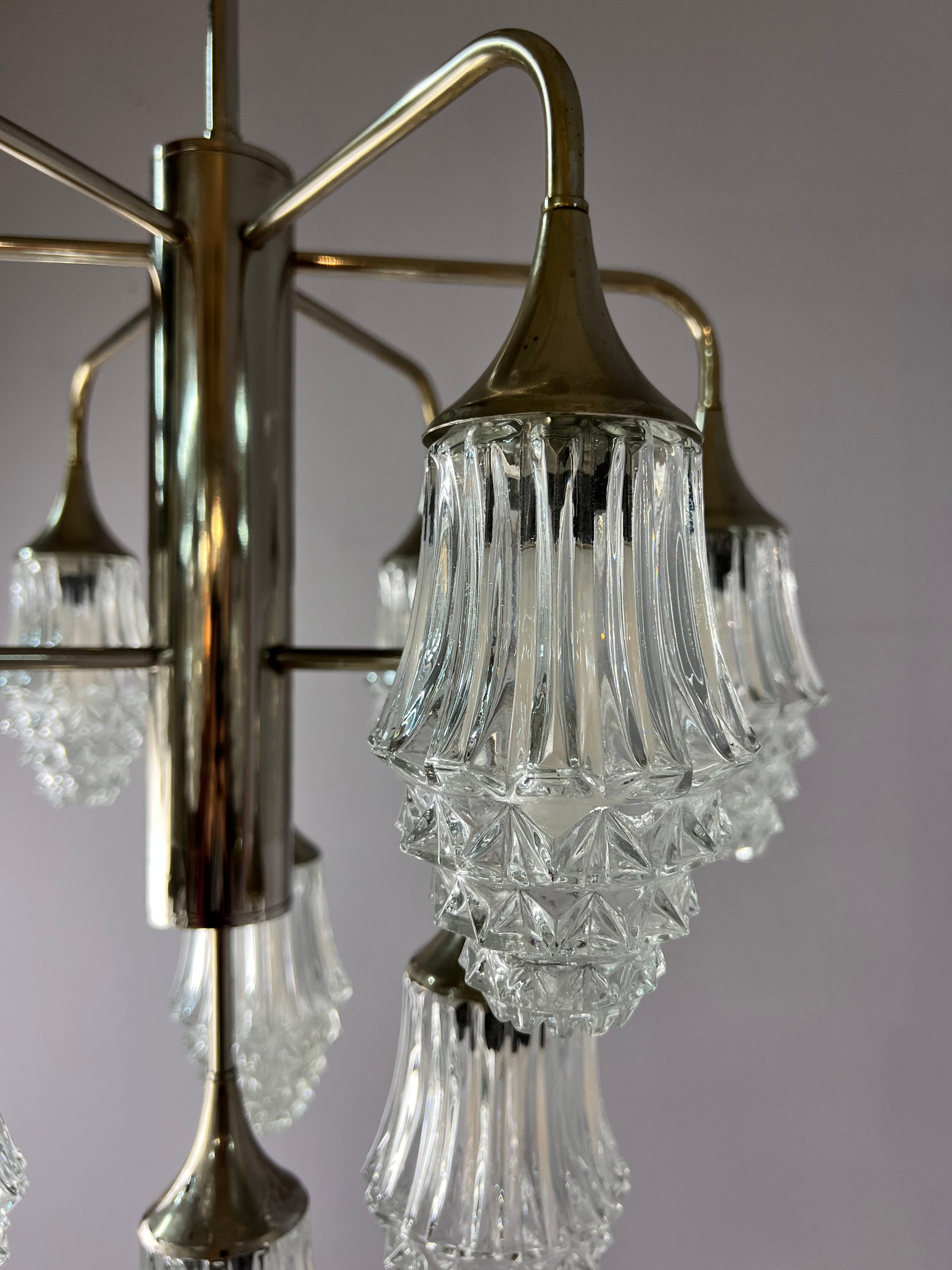 10-flammiger Kronleuchter Glas Chrom von Richard Essig