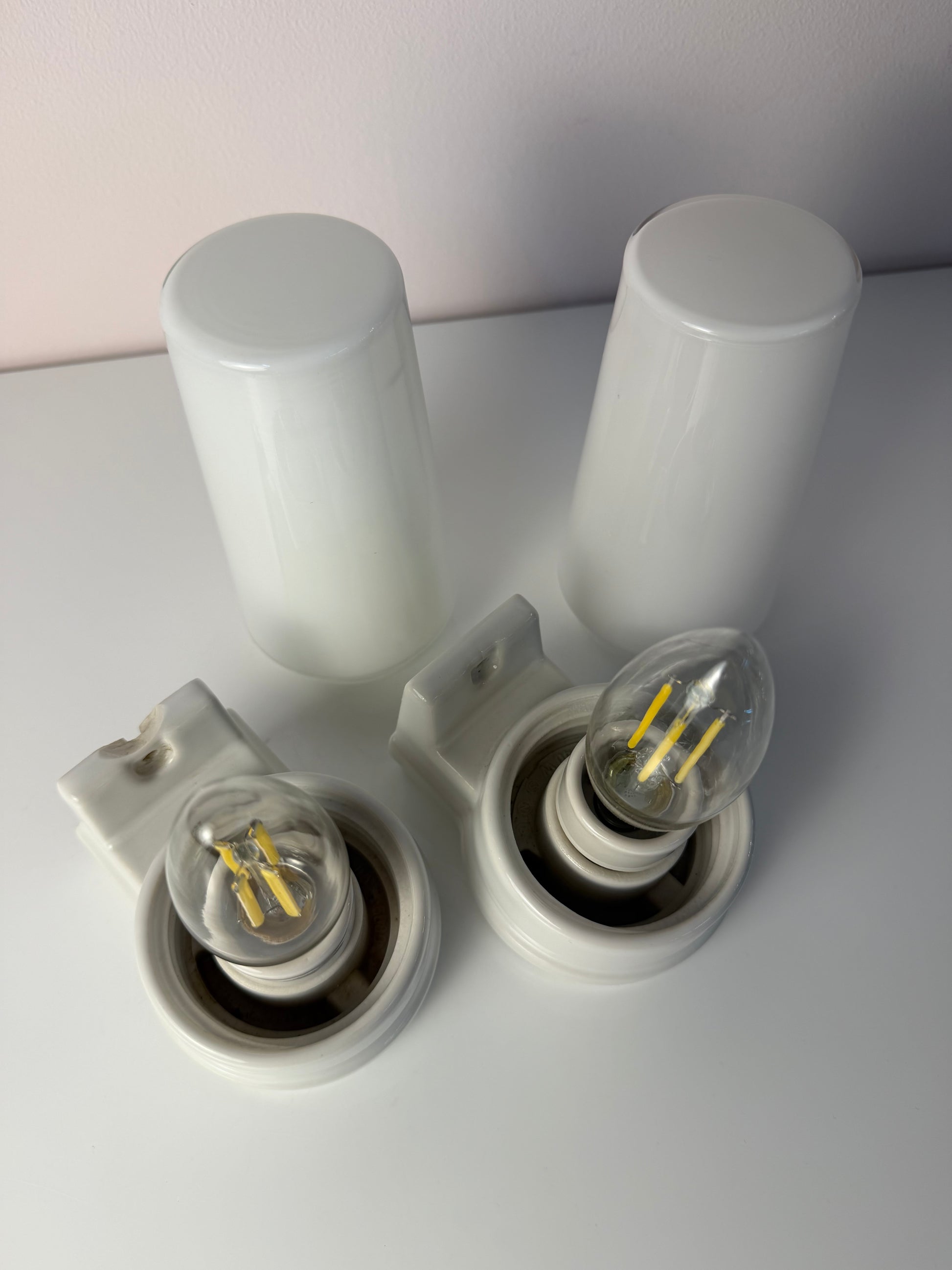 Set: 2x Wandlampe Modell 6080 weiß von Sigvard Bernadotte für Ifö