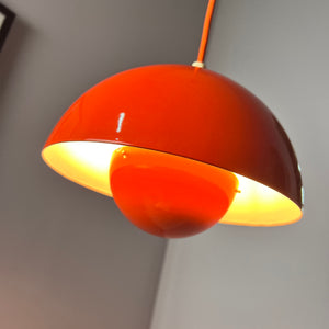 Hängelampe Flowerpot VP1 orange Emaille von Verner Panton für Louis Poulsen