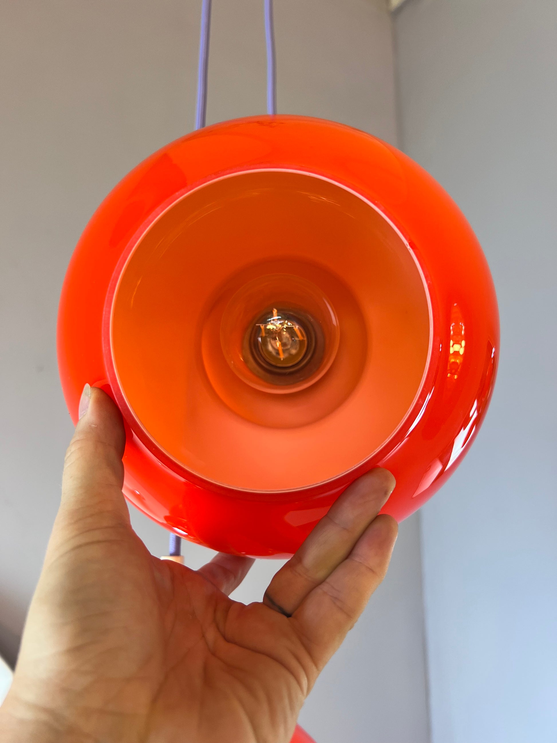 Hängelampe orange Glas aus Westddeutschland