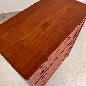 Kommode Teak mit Schloss aus Dänemark