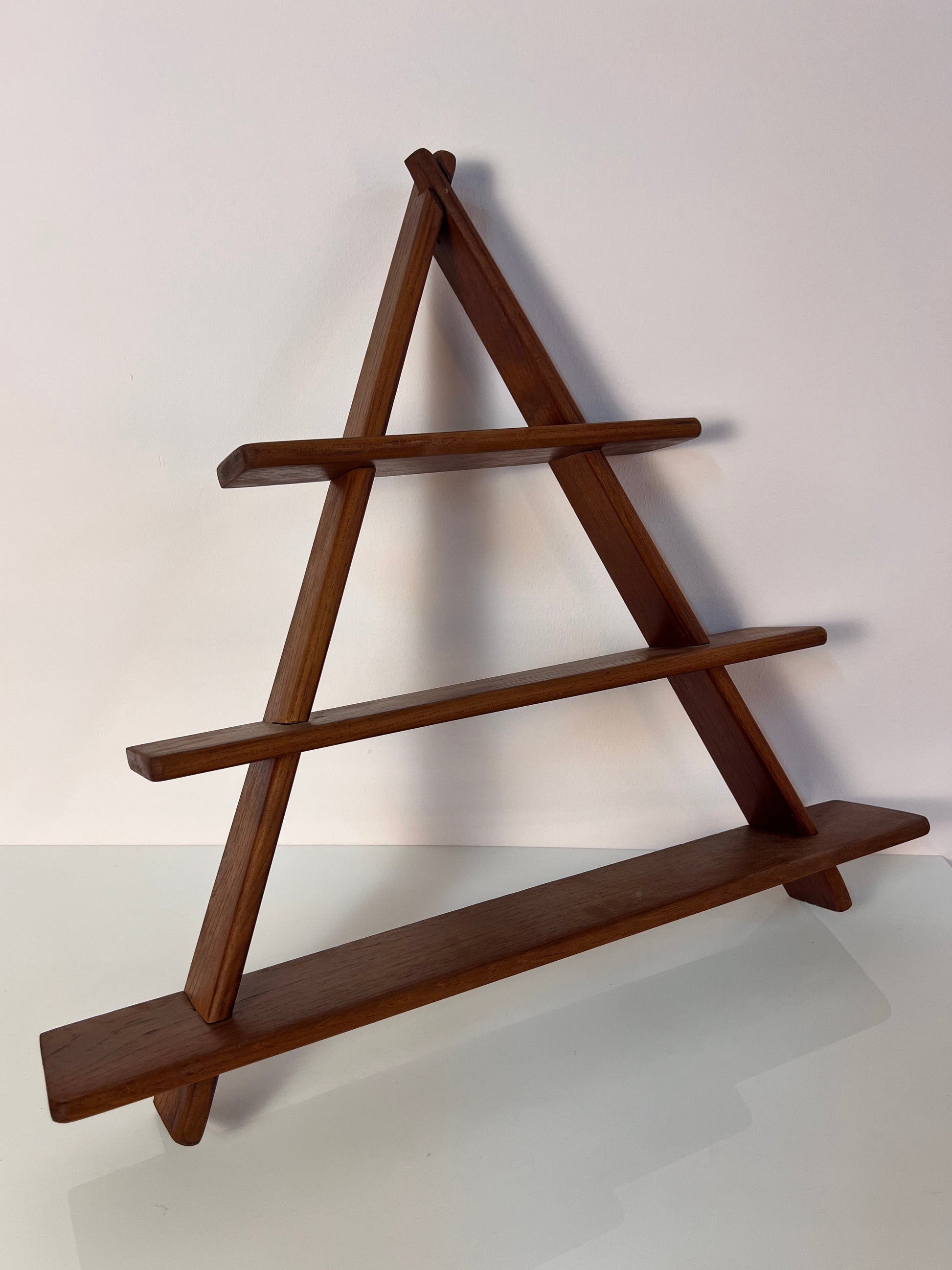 Dreieck Wandregal Teak aus Dänemark