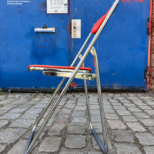 Klappstuhl rot Chrom von Camel Steel Products