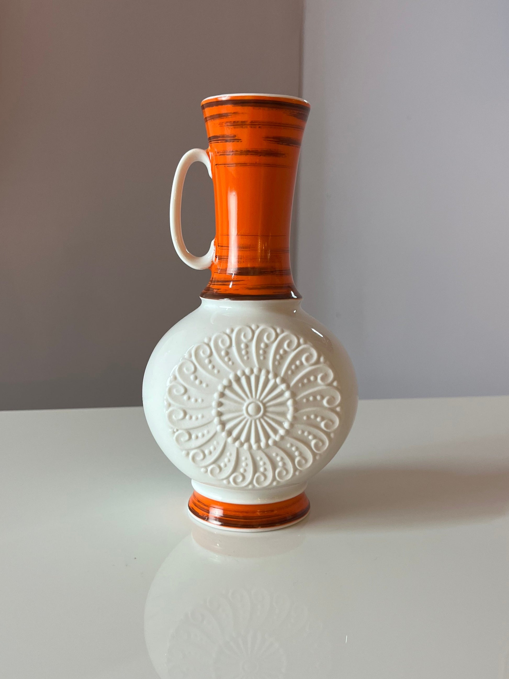 Vase 720/1 orange weiß von Royal Porzellan Bavaria KPM
