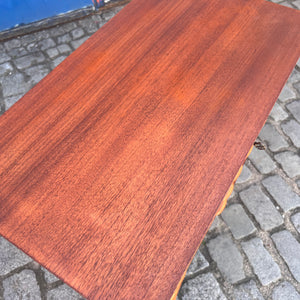 Kommode Teak mit Muschelgriffen aus Dänemark