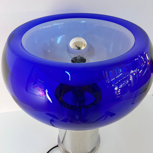 Tischlampe mit doppelwandigem Glasschirm königsblau von Doria