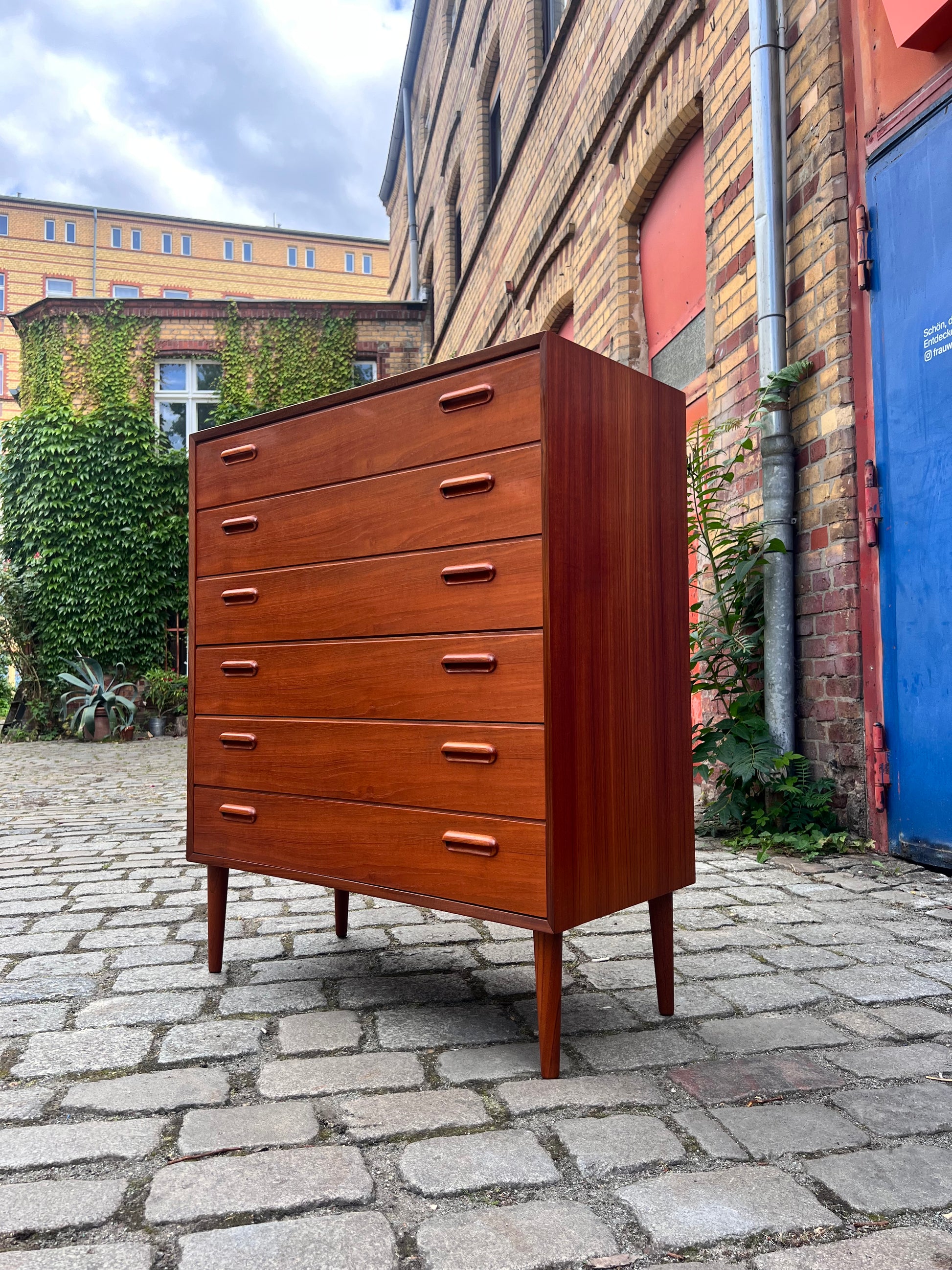 Breite Kommode Teak zugeschrieben Borge Mogensen
