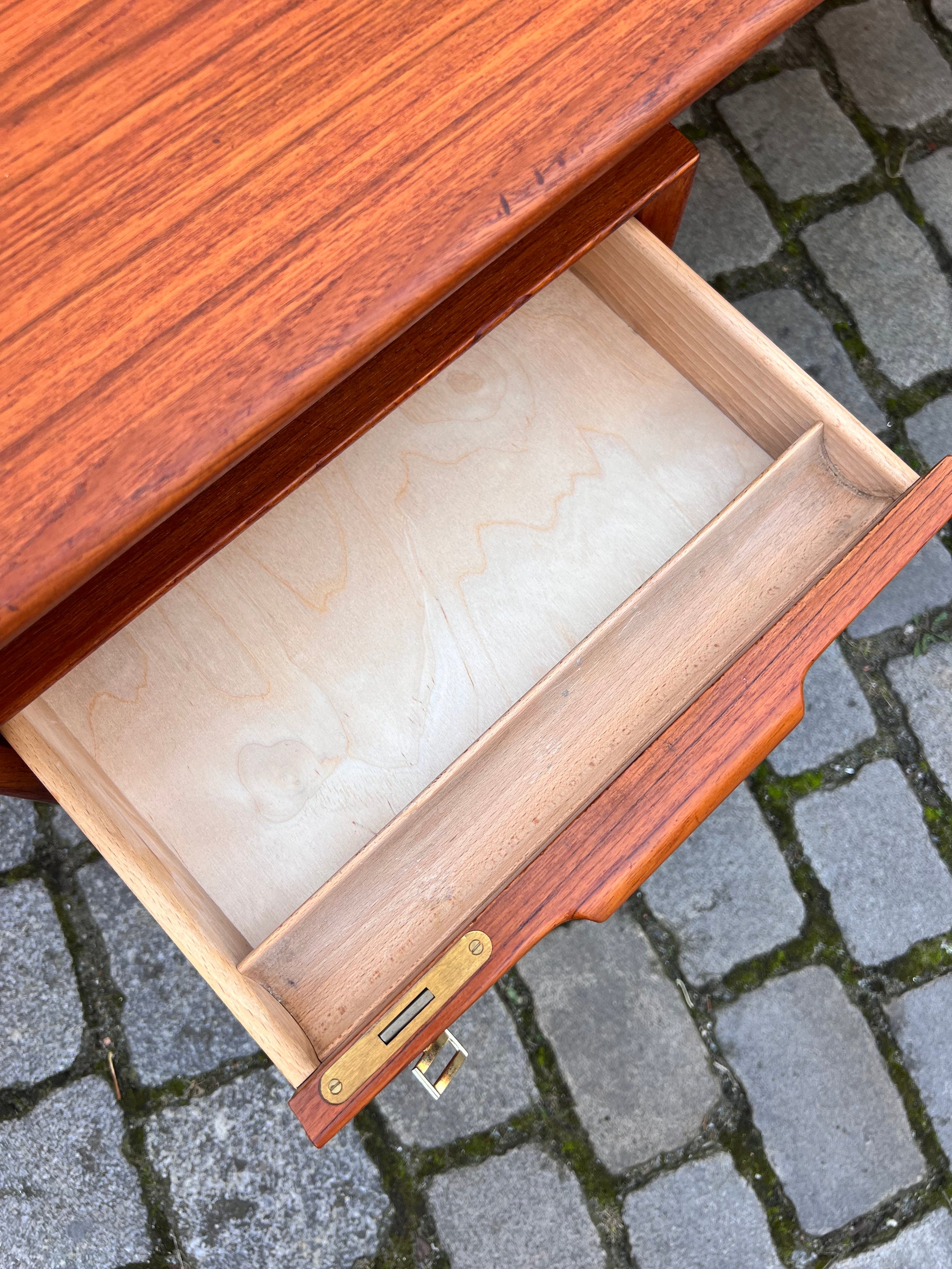 Freistehender Schreibtisch Modell 75 Teak von Gunni Omann für Omann Jun