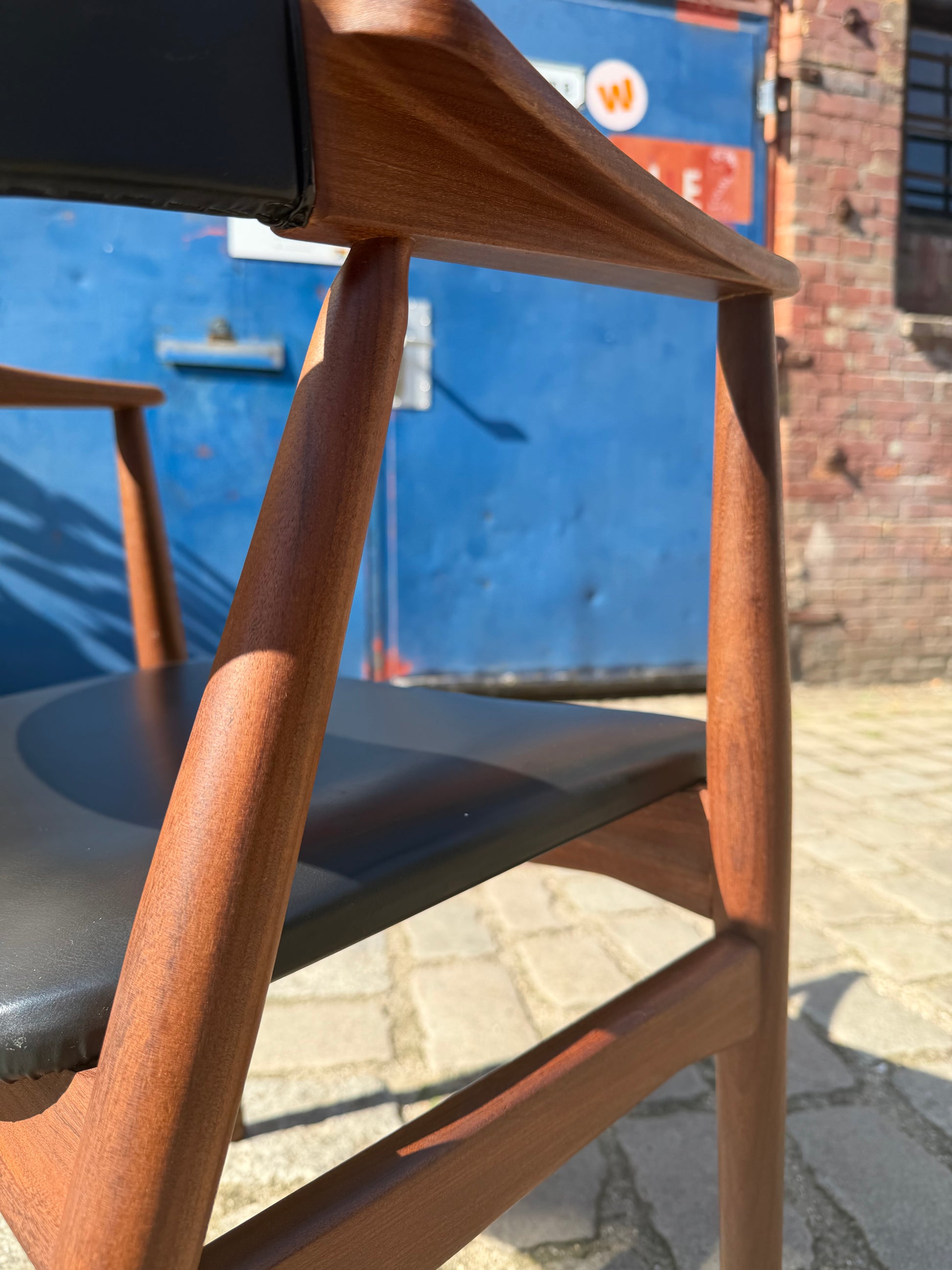 Armlehnstuhl Modell 213 Teak Leder von Thomas Harlev Model für Farstrup