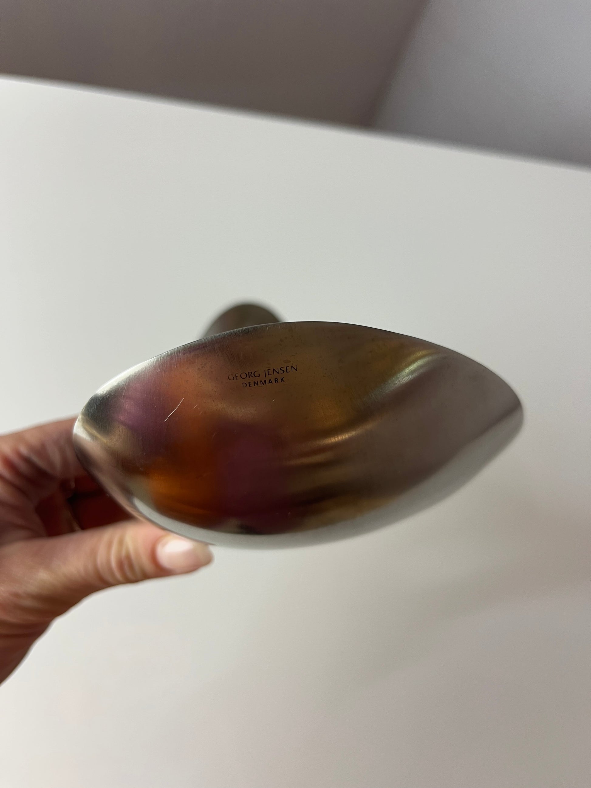 Servierschalen Leaf groß von Helle Damkjær für Georg Jensen