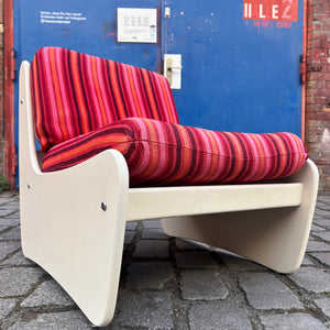 Sessel 70er pink gestreift